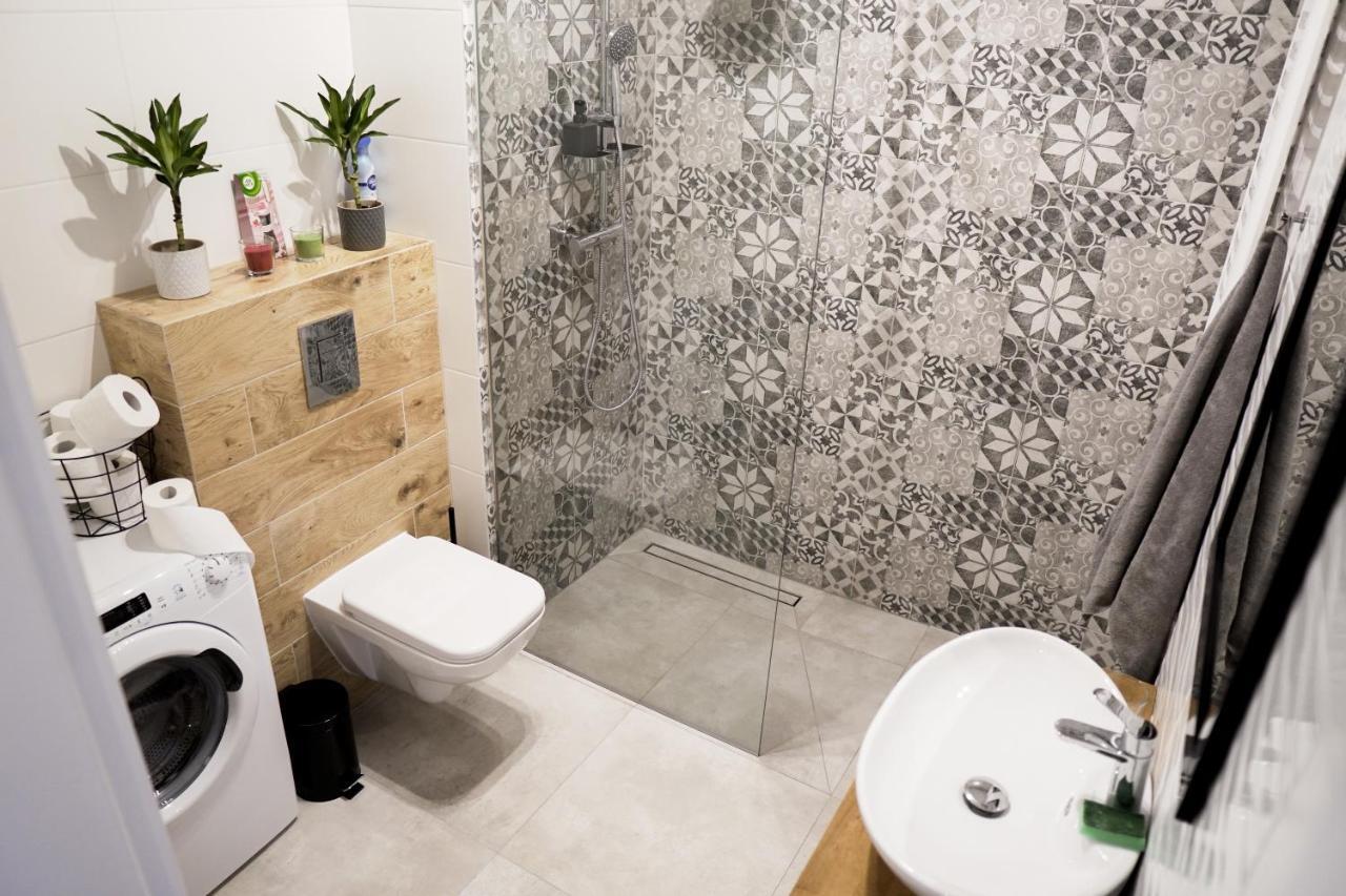 Vizzit Us Premium Apartments Варшава Экстерьер фото